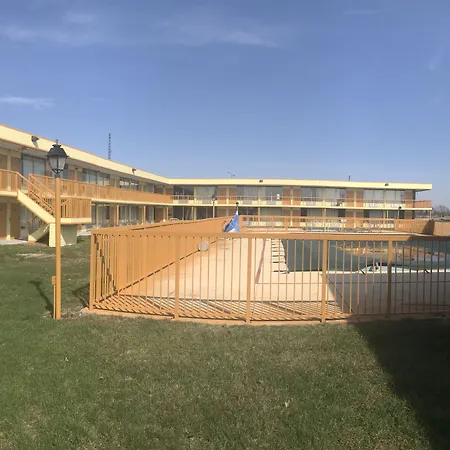 Days Inn By Wyndham Salem, Il