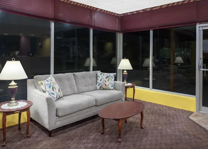 Days By Wyndham Salem, Il Motel